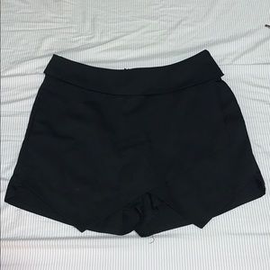 Black skort